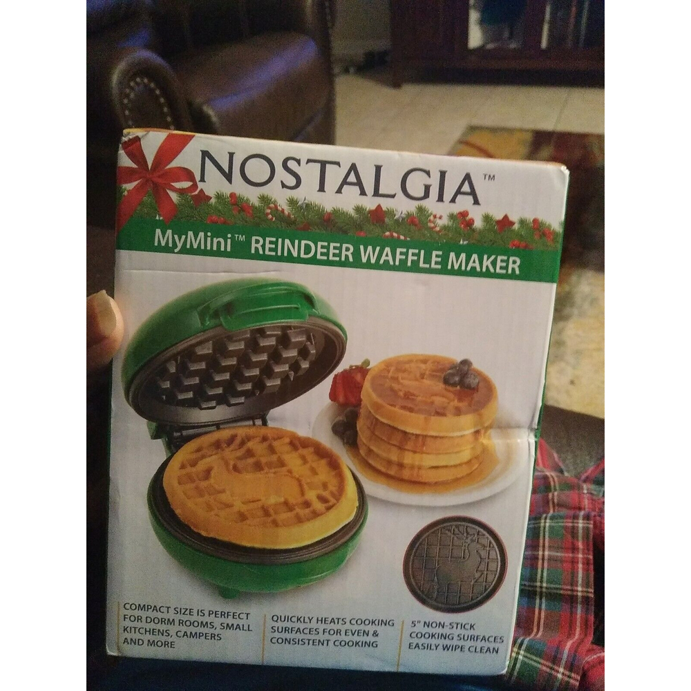 Mini Reindeer Waffle Maker Green Mymini Nostalgia NEW 5" Non-Stick